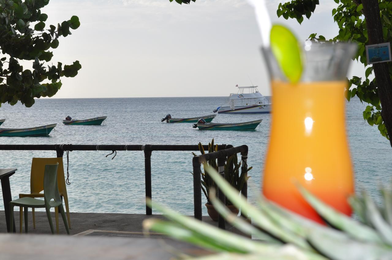 Paradise Island Beach Resort Punta Rucia Exteriér fotografie